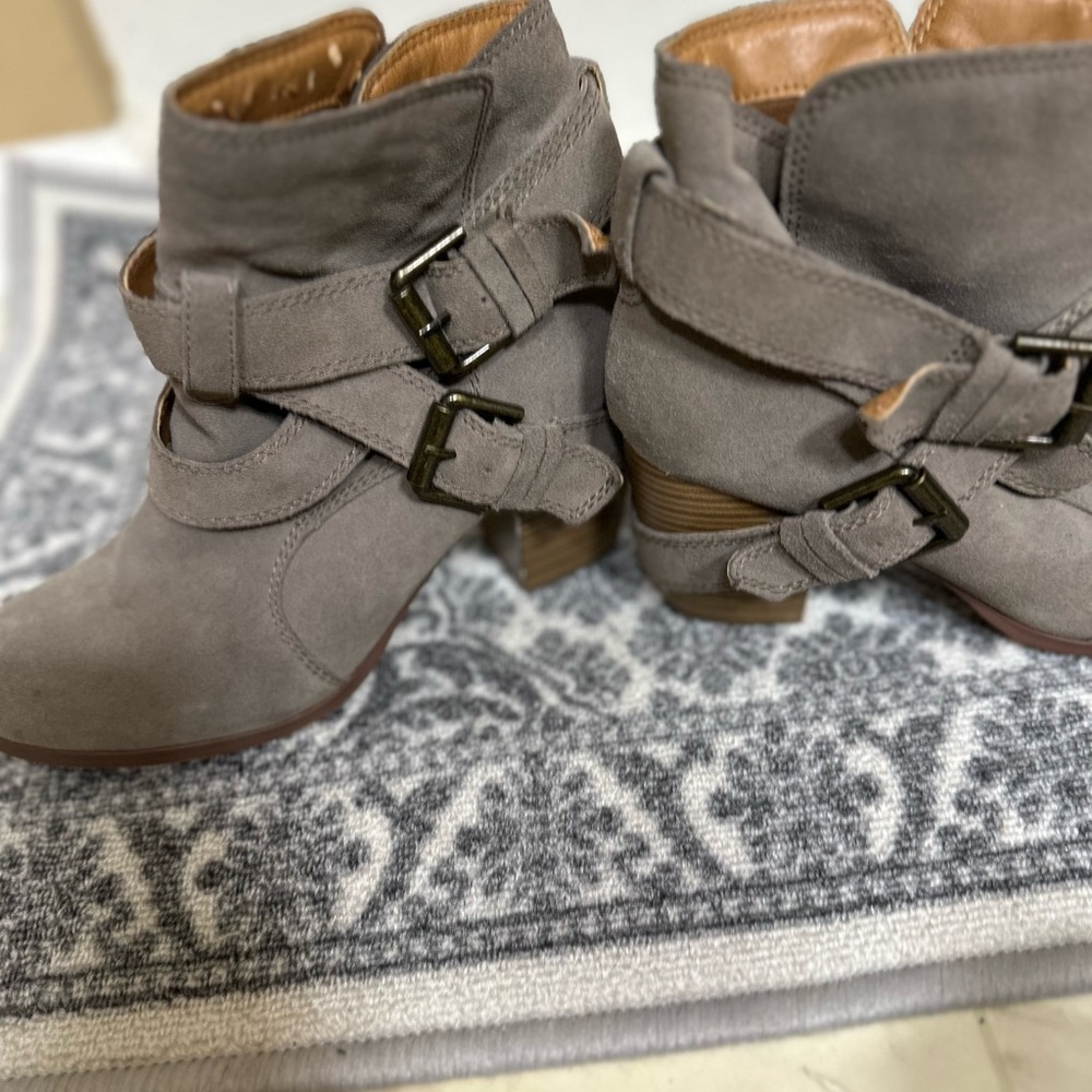 Mossimo Supply Co Gray Ankle Boots with Straps and Chunky Heel